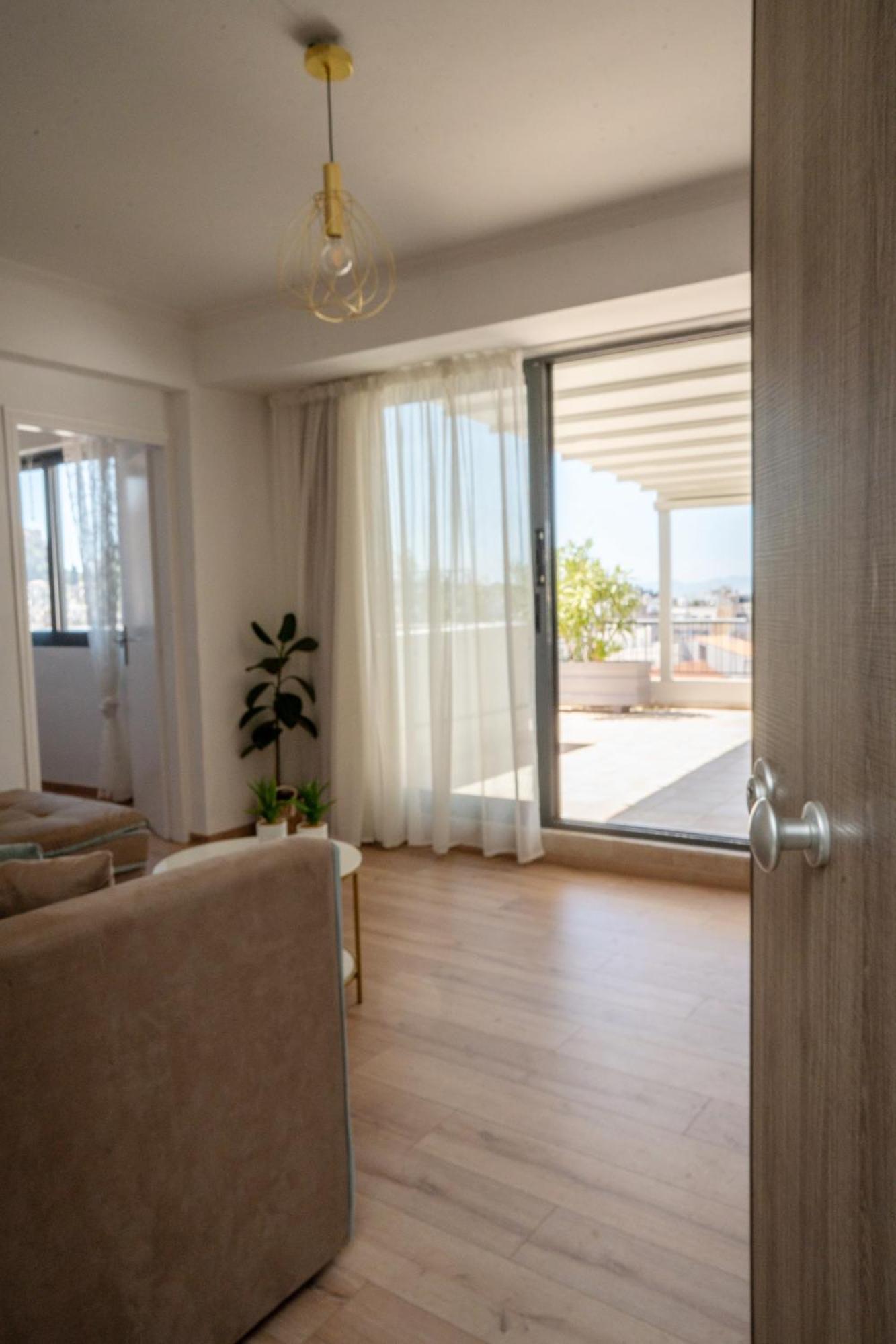 V&V Acropolis View Apartment เอเธนส์ ภายนอก รูปภาพ